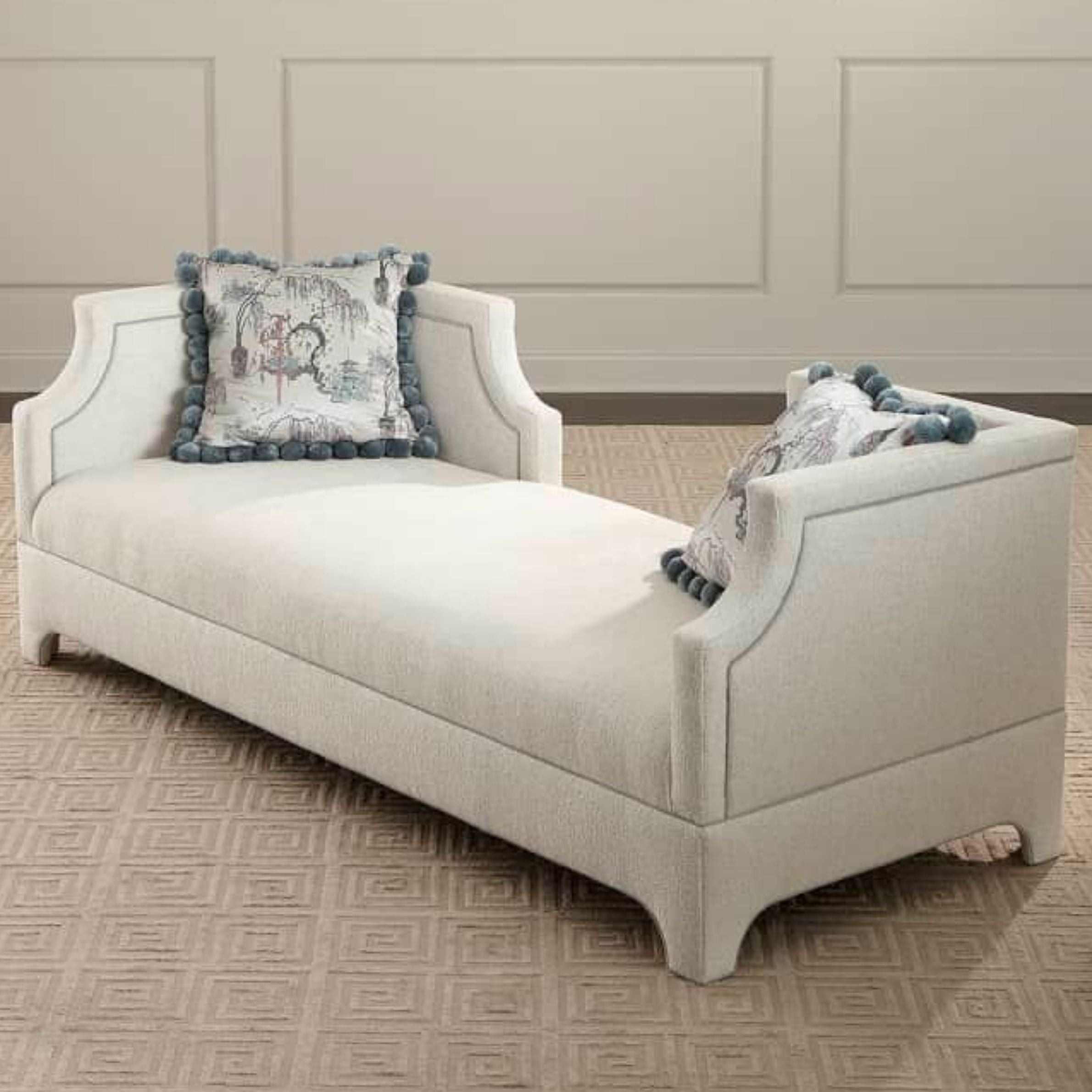 Celmor Chaise Ottoman (O-013)