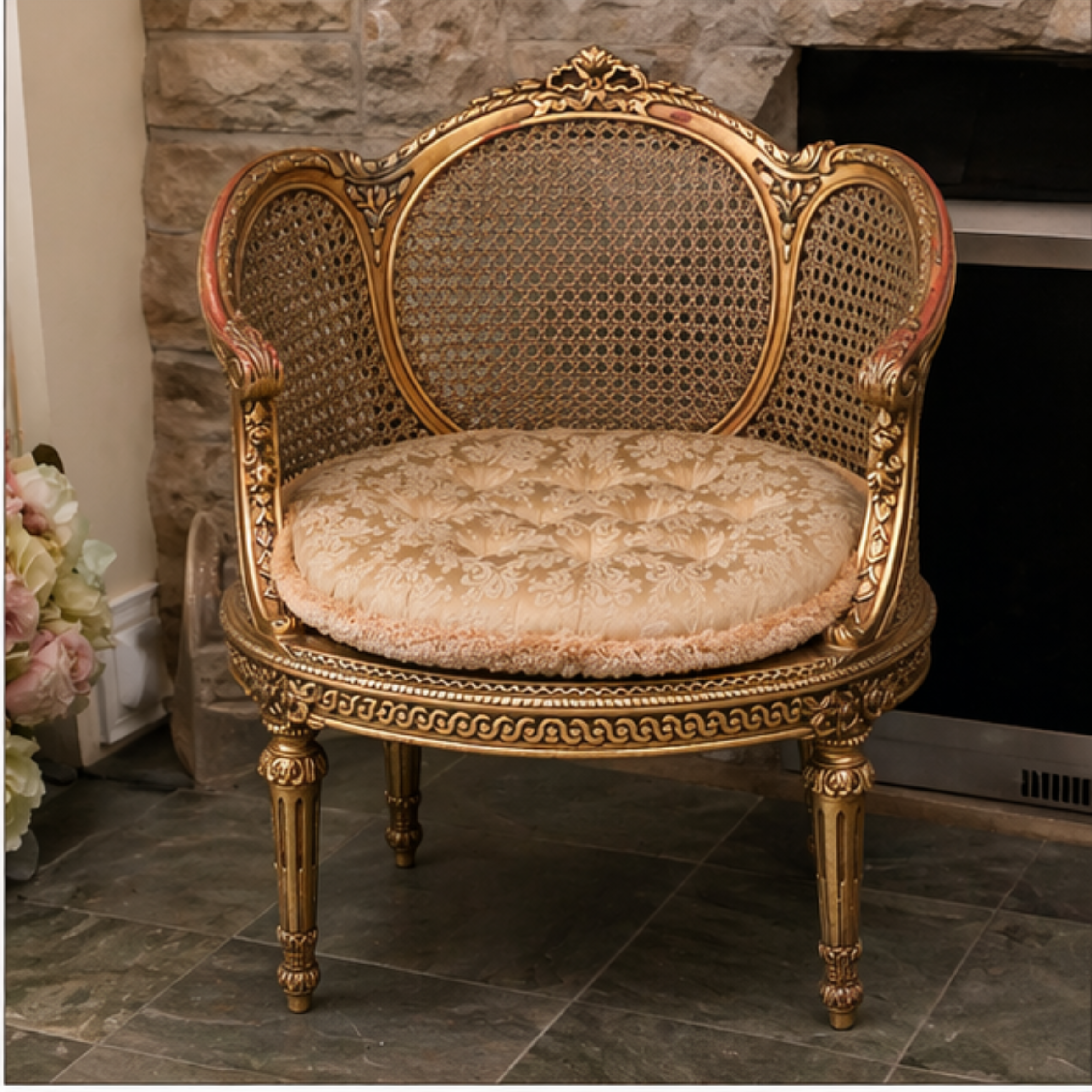 Lioren Lounge Chair (A006)