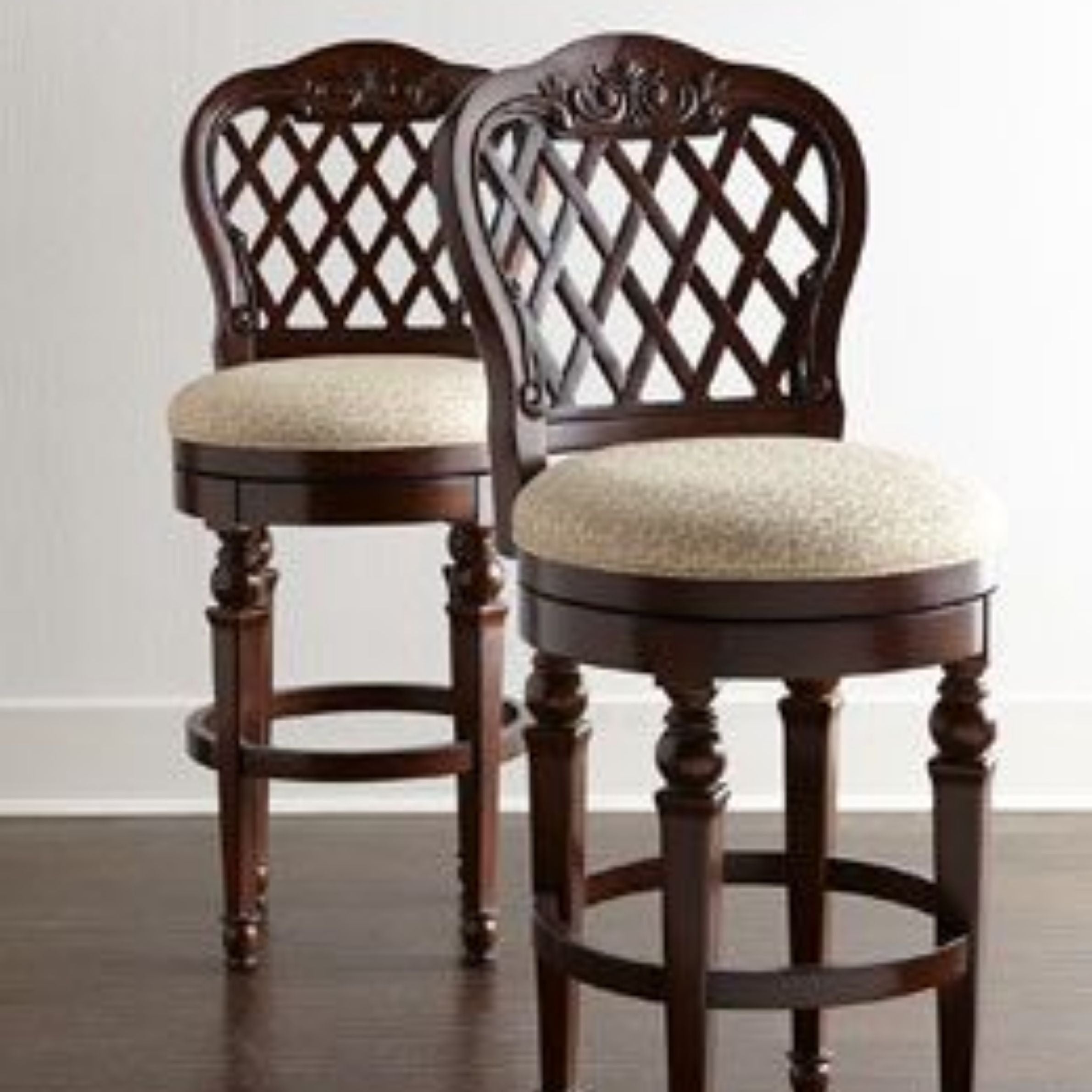 Lattice Court Swivel Bar Stool (BS016)