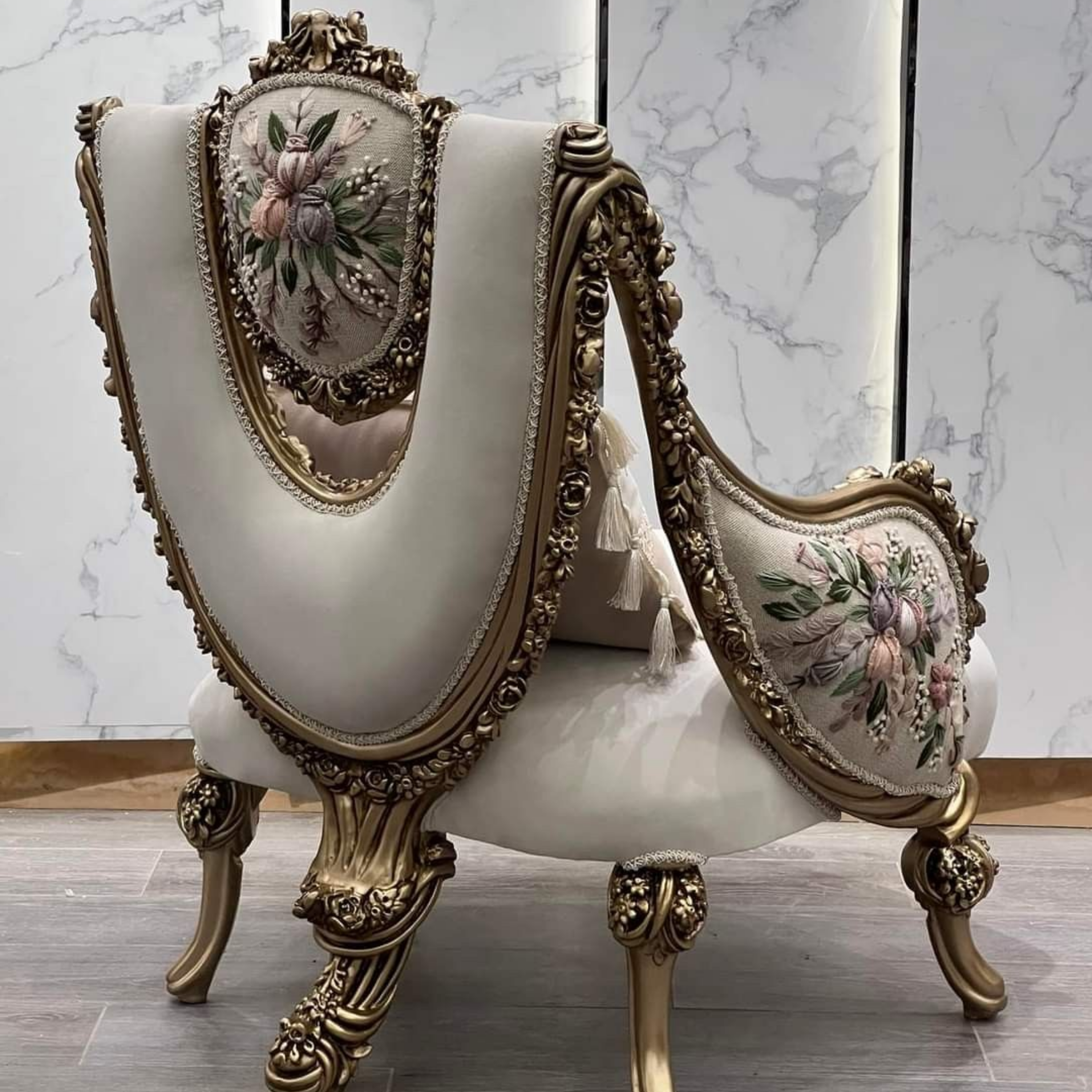Aurelia Crest Chair (A012)