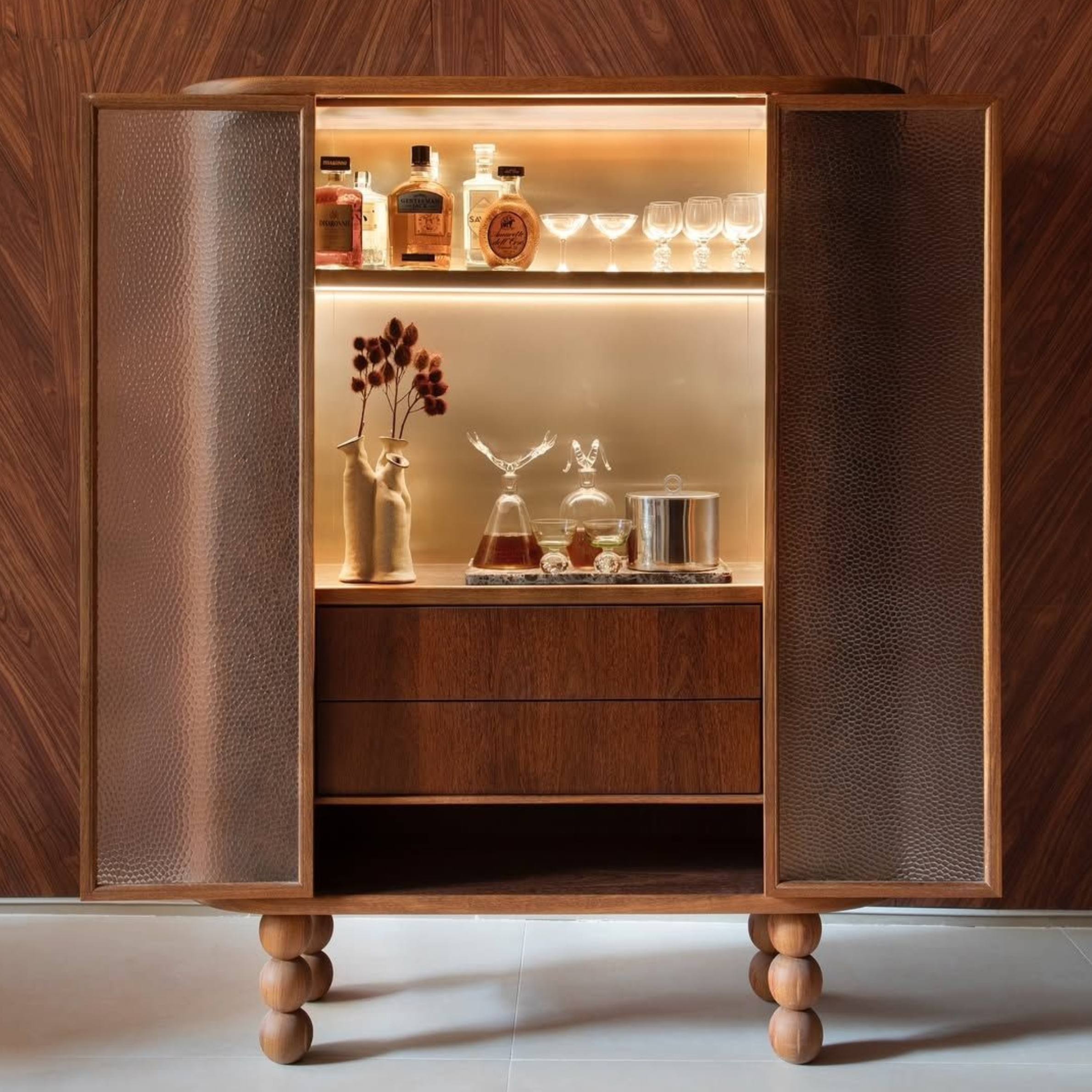 Aarunya Bar Cabinet (BU001)