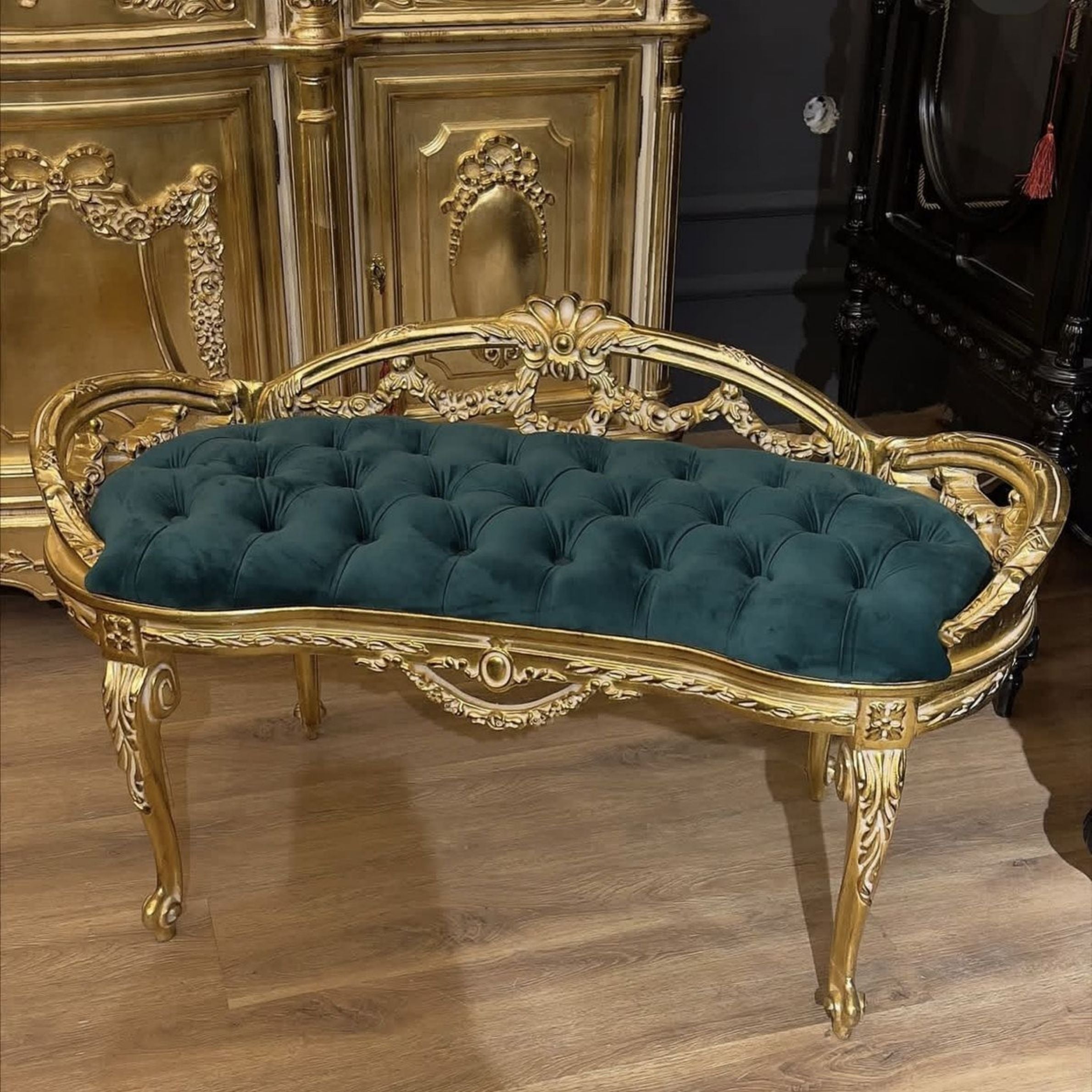 Valmere Ottoman (O-005)
