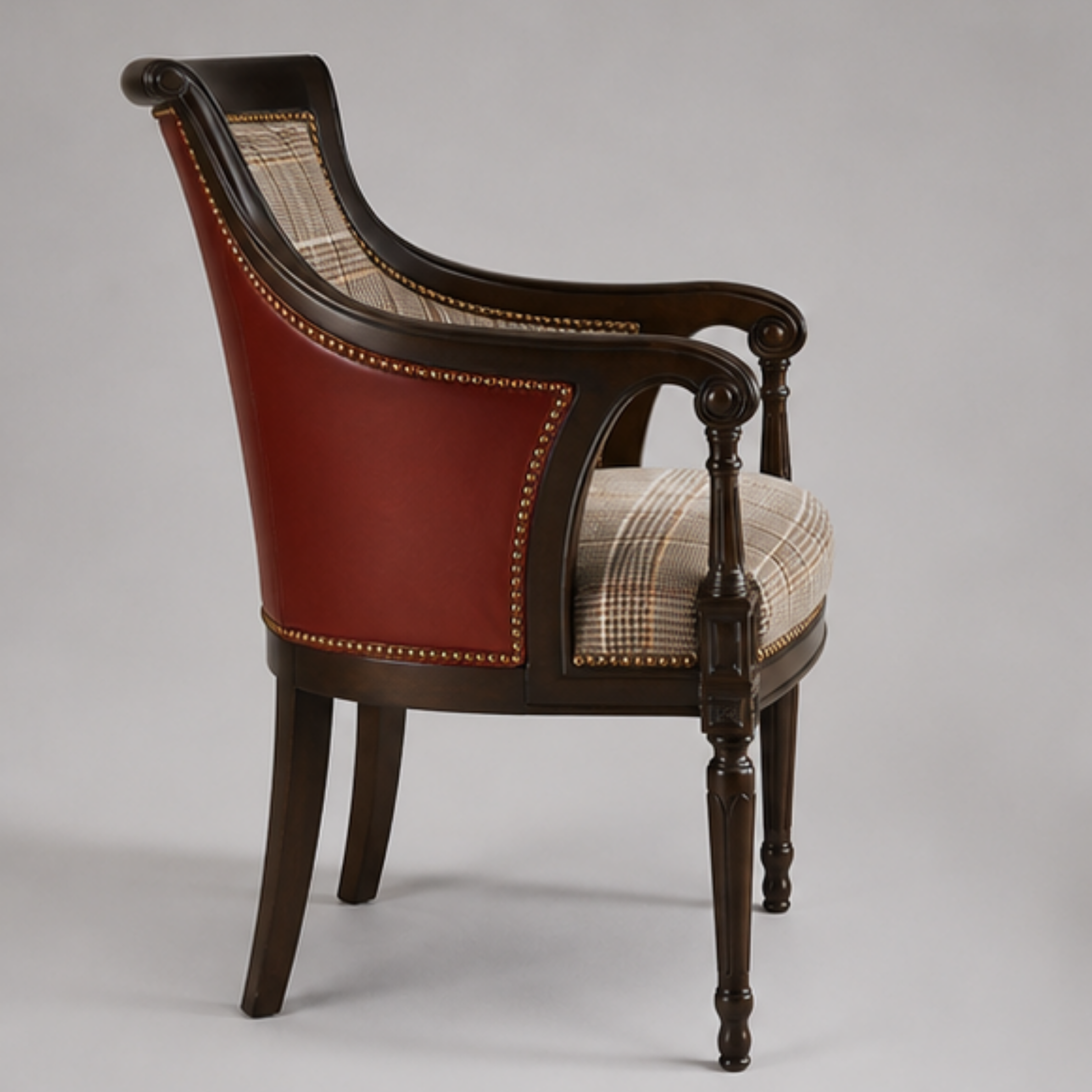 Tharien Armchair (A020)