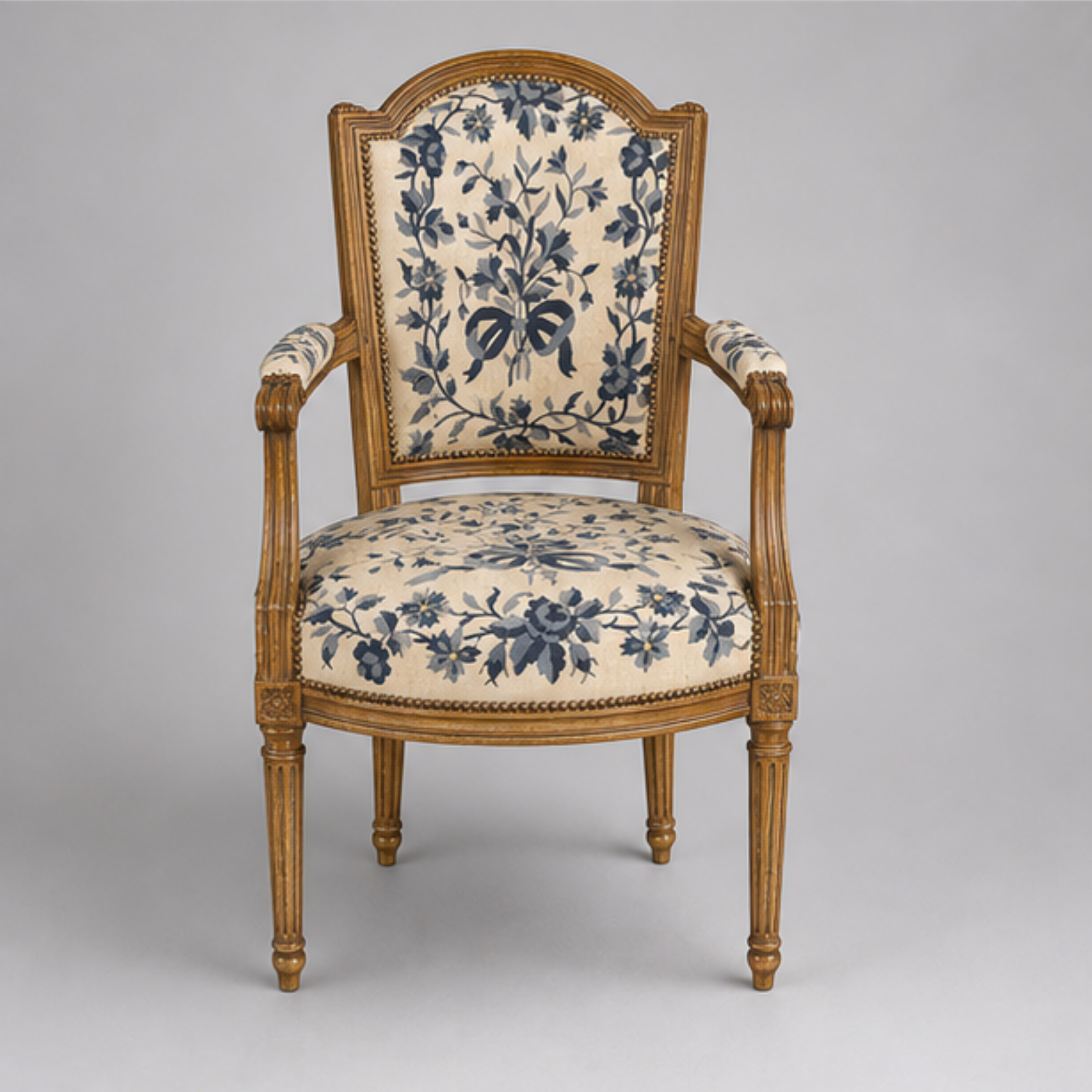 Virelle Royal Chair (A023)