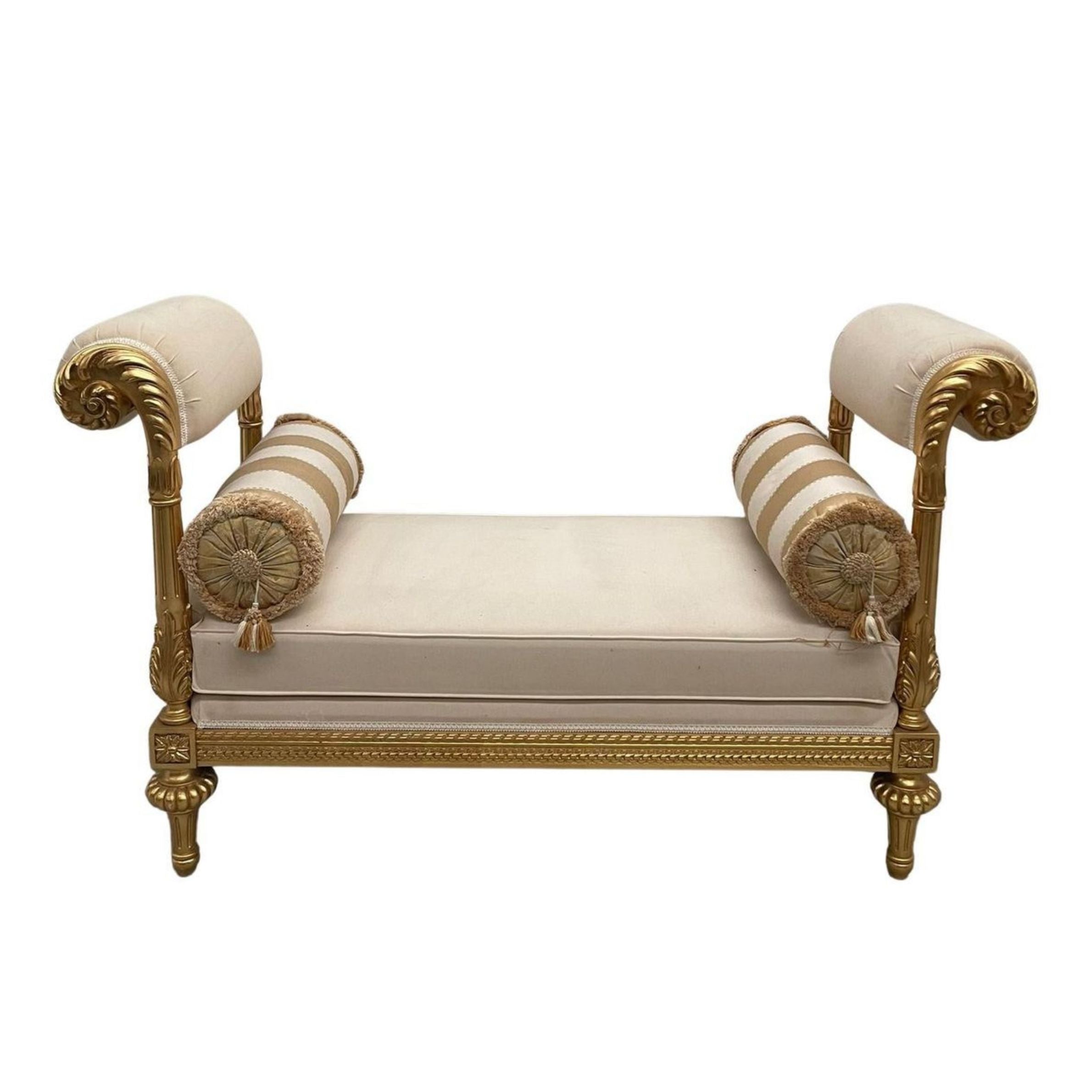Seraphine Ottoman (O-010)